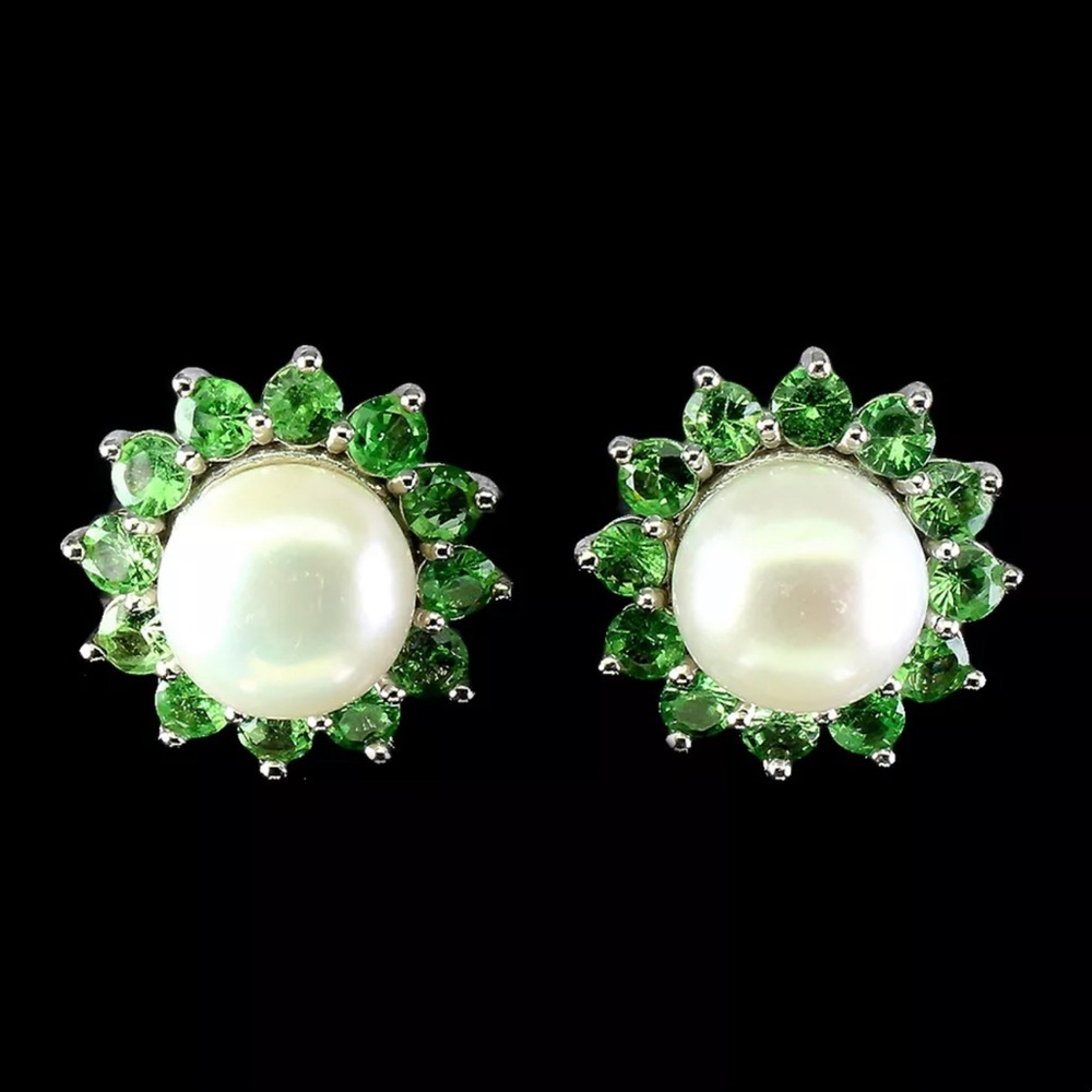 Natural Round White Pearl 8mm Tsavorite Garnet 925 Sterling Silver Earrings